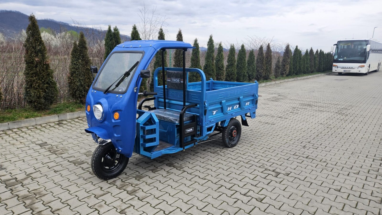 Triciclu electric 1200W Thor Magnum Plus fara permis 60V45Ah 25km/h cu basculare hidraulica TRANSPORT GRATUIT - imagine 2