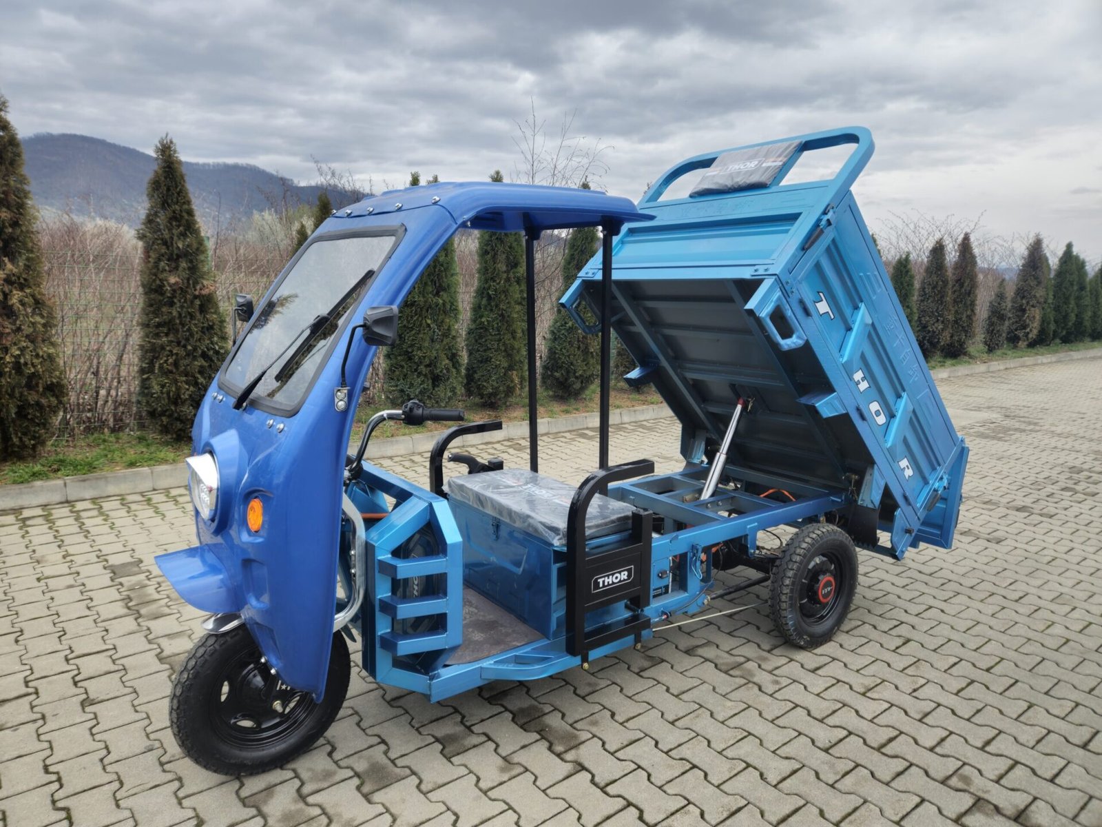 Triciclu electric 1200W Thor Magnum Plus fara permis 60V45Ah 25km/h cu basculare hidraulica TRANSPORT GRATUIT - imagine 13