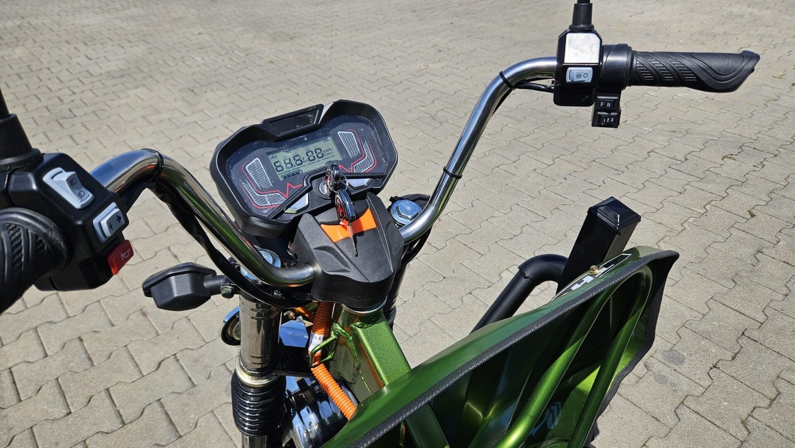 Triciclu electric 1000W Thor WORKER fara permis 60V32Ah 25km/h TRANSPORT GRATUIT - imagine 29