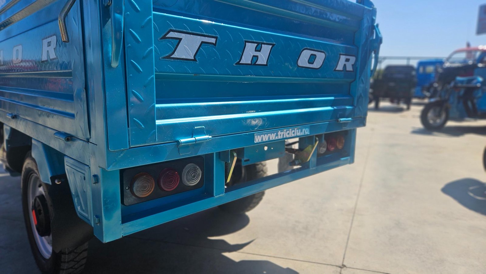 Triciclu electric 1200W Thor Magnum3 fara permis 60V45Ah 25km/h cu basculare hidraulica TRANSPORT GRATUIT - imagine 11