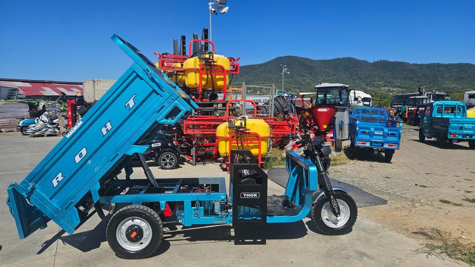 Triciclu electric 1200W Thor Magnum3 fara permis 60V45Ah 25km/h cu basculare hidraulica TRANSPORT GRATUIT - imagine 3