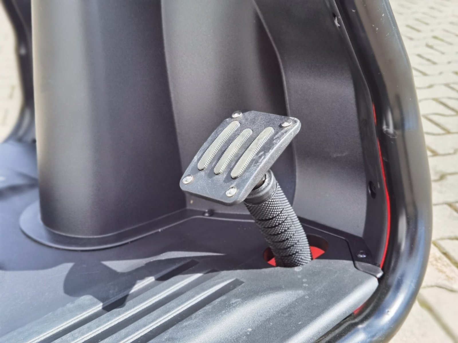 Triciclu electric 1000W Breckner TRAVEL rosu fara permis 60V20Ah 25km/h TRANSPORT GRATUIT - imagine 9