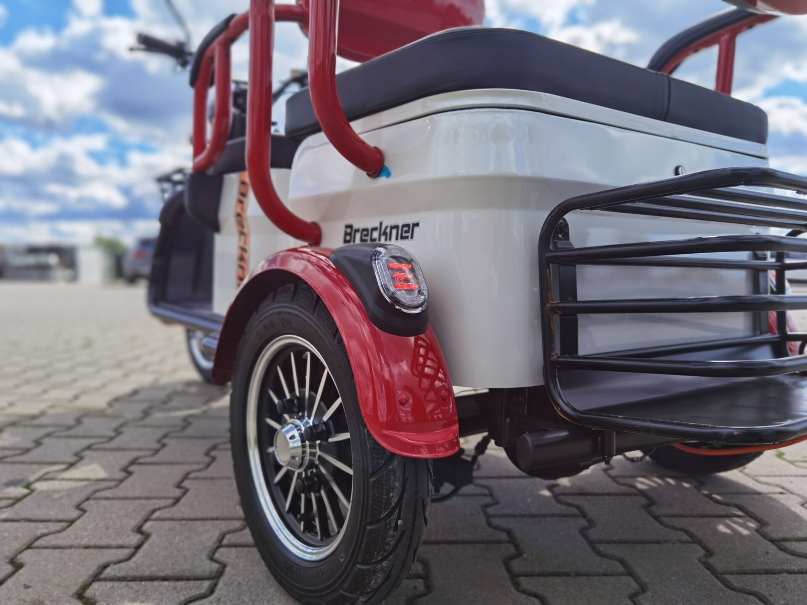 Triciclu electric 1000W Breckner TRAVEL rosu fara permis 60V20Ah 25km/h TRANSPORT GRATUIT - imagine 17