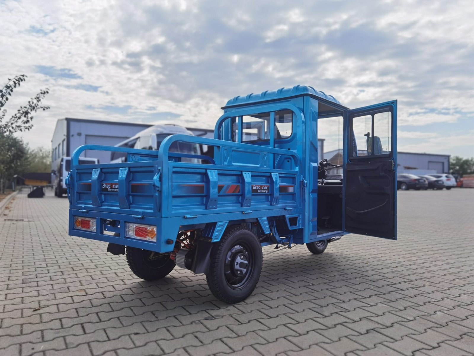 Triciclu electric 2000W Breckner MAX fara permis 72V52Ah 25km/h cu cabina inchisa TRANSPORT GRATUIT - imagine 22