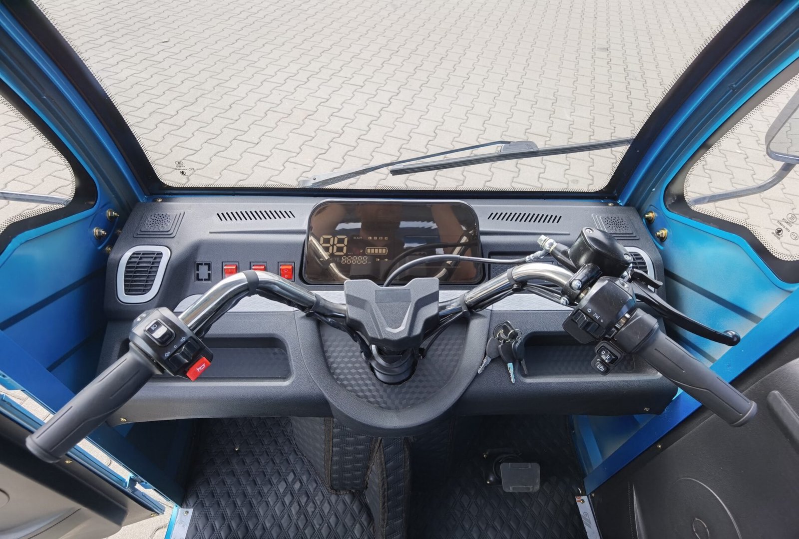 Triciclu electric 2000W Breckner MAX fara permis 72V52Ah 25km/h cu cabina inchisa TRANSPORT GRATUIT - imagine 34