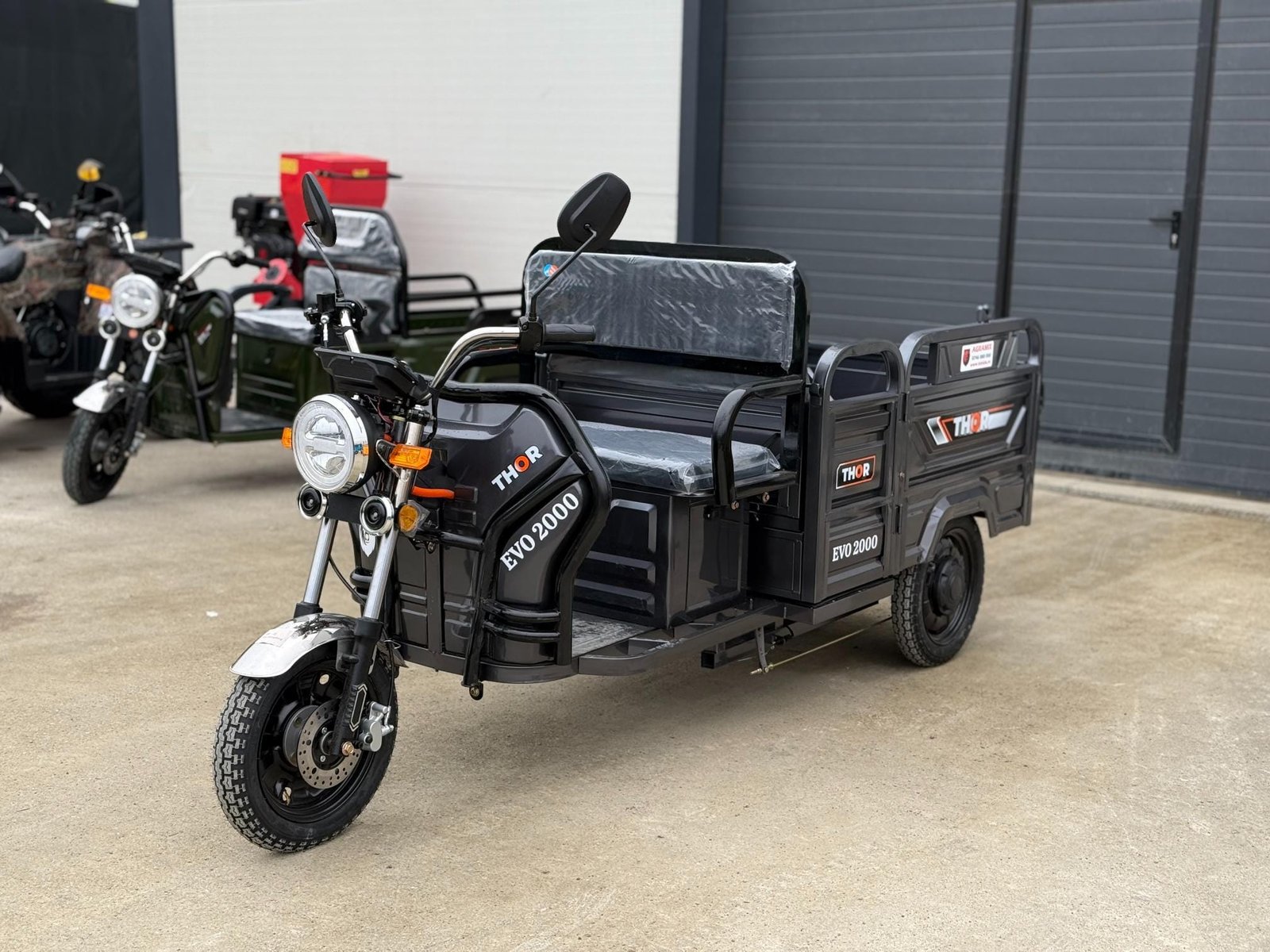 Triciclu electric 2000W Thor EVO 2000 fara permis 72V32Ah 25km/h cu CIV inclus TRANSPORT GRATUIT - imagine 2