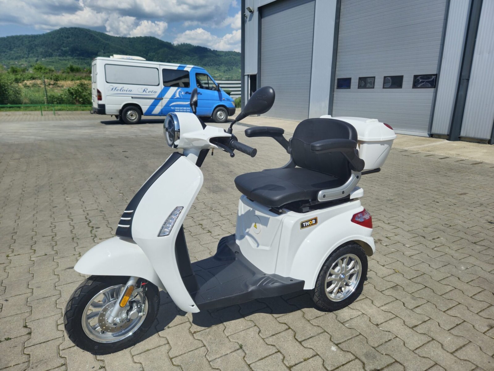 Triciclu electric 800W Thor FLUXX alb fara permis 60V20Ah 25km/h TRANSPORT GRATUIT - imagine 3