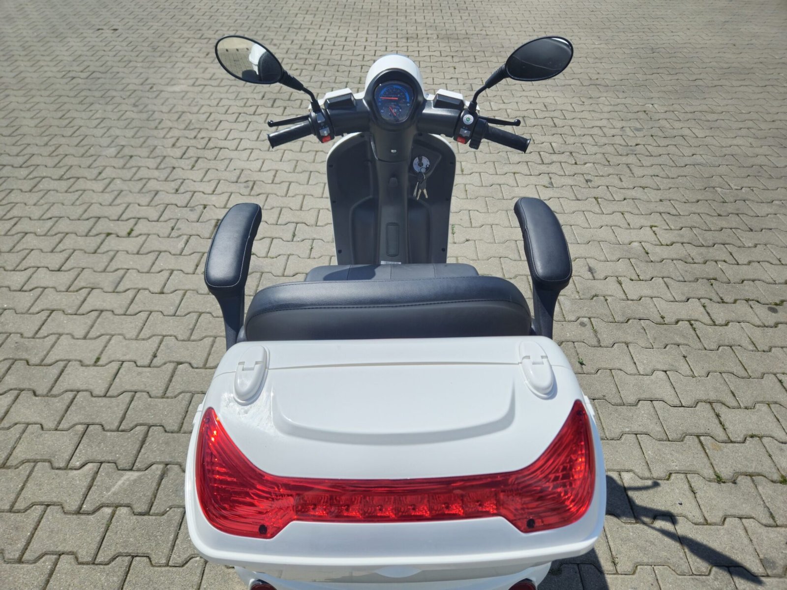 Triciclu electric 800W Thor FLUXX alb fara permis 60V20Ah 25km/h TRANSPORT GRATUIT - imagine 13