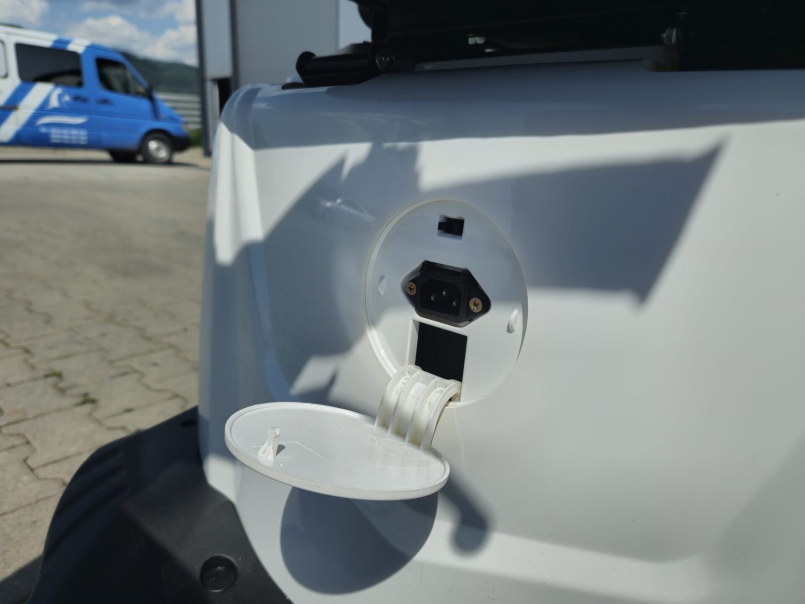 Triciclu electric 800W Thor FLUXX alb fara permis 60V20Ah 25km/h TRANSPORT GRATUIT - imagine 9