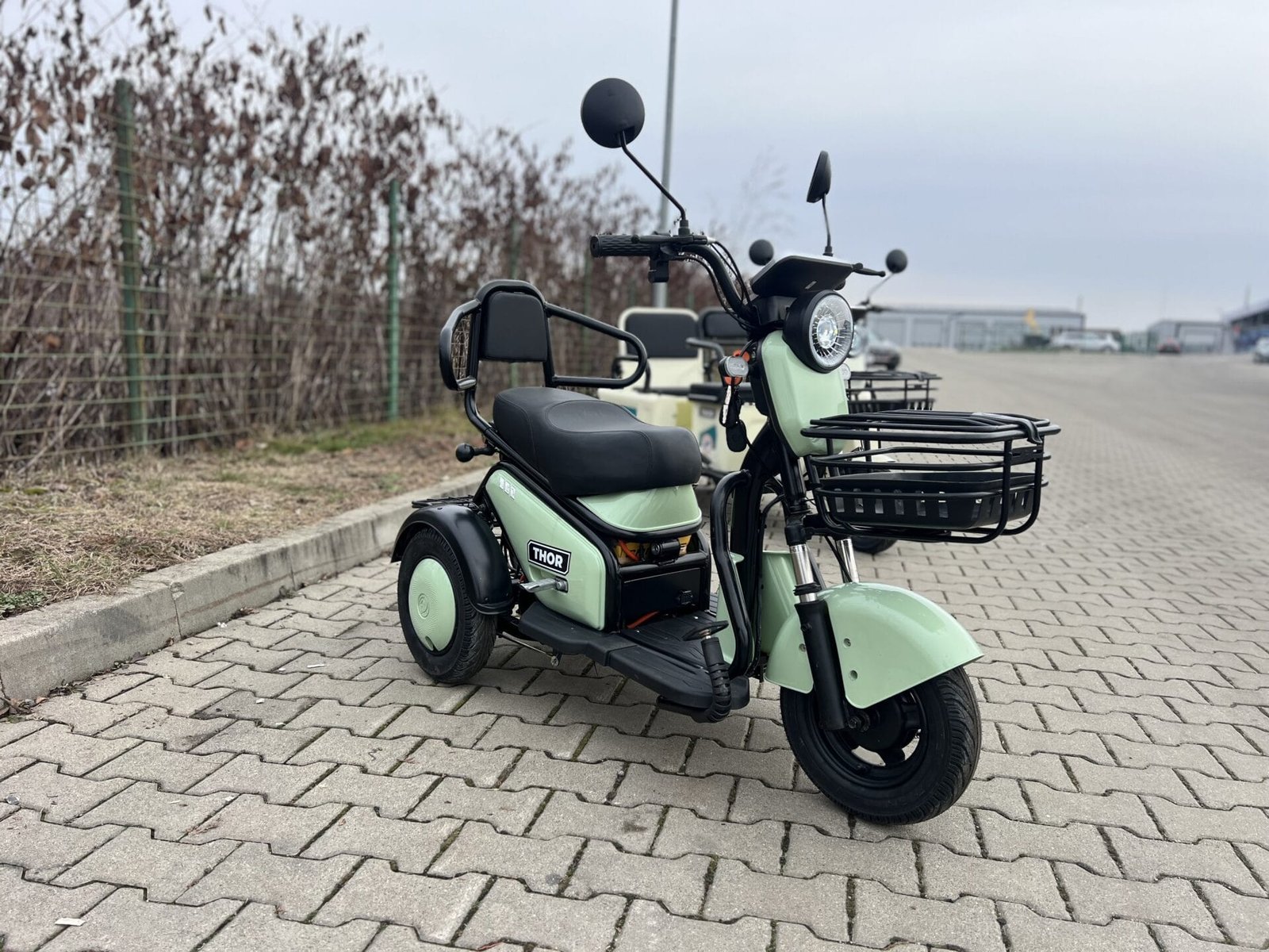 Triciclu electric 600W Thor TRIXY fara permis 48V20Ah 25km/h TRANSPORT GRATUIT - imagine 2