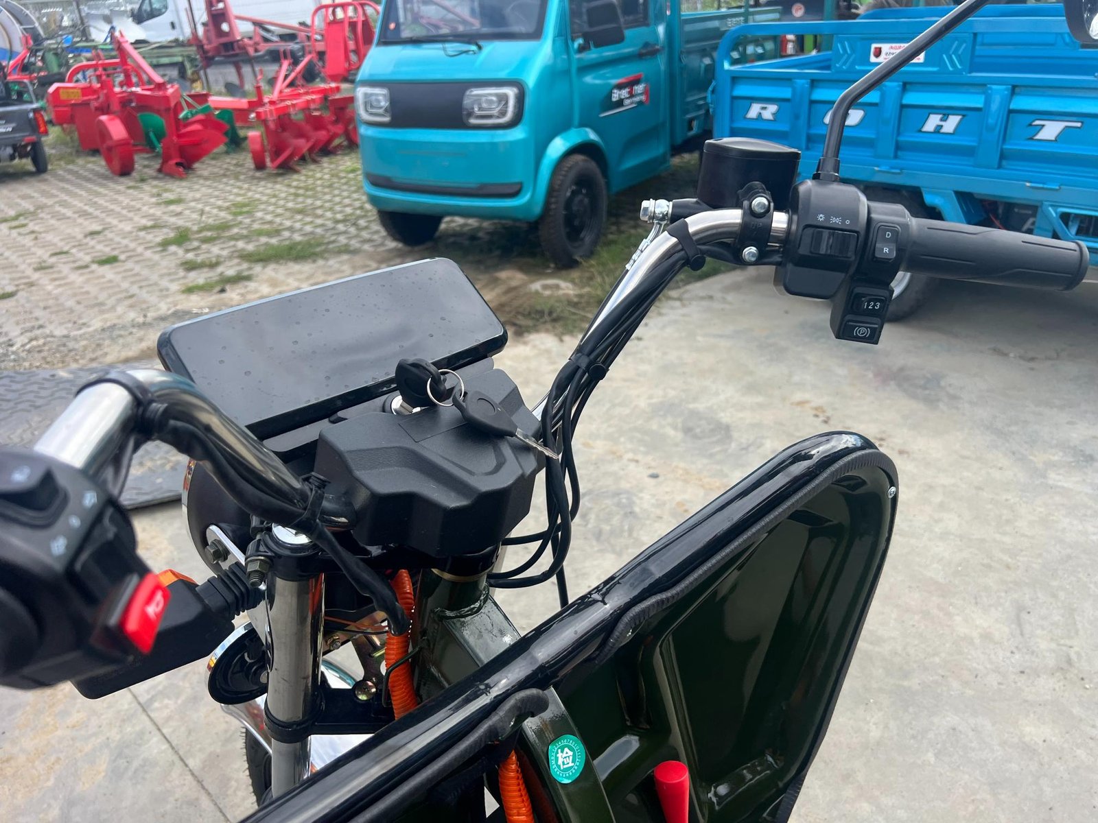 Triciclu electric 1600W Breckner MODEL-E fara permis 60V20Ah 25km/h TRANSPORT GRATUIT - imagine 10