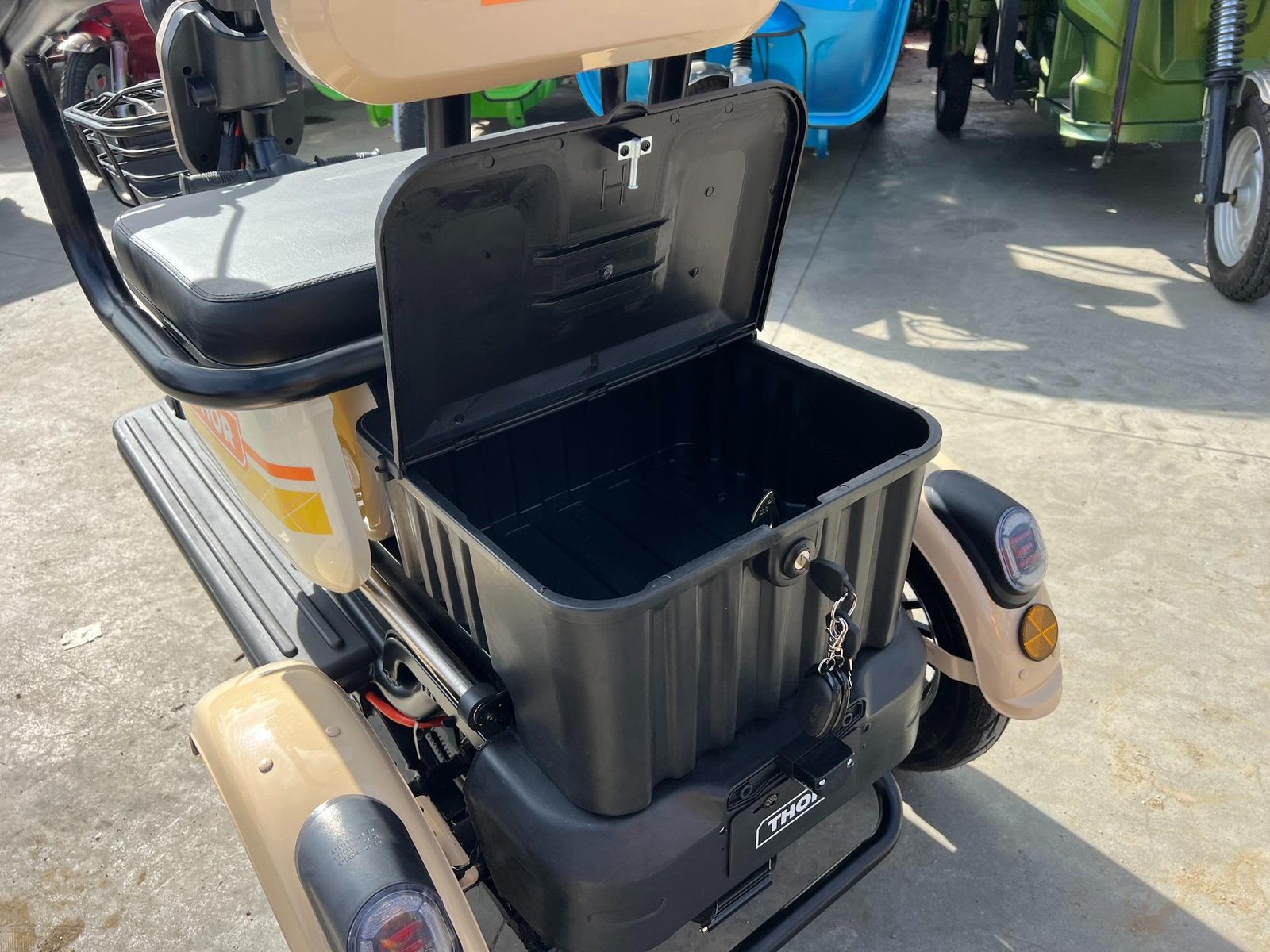 Triciclu electric 1000W Thor SXL PRO bej fara permis 60V20Ah 25km/h TRANSPORT GRATUIT - imagine 3
