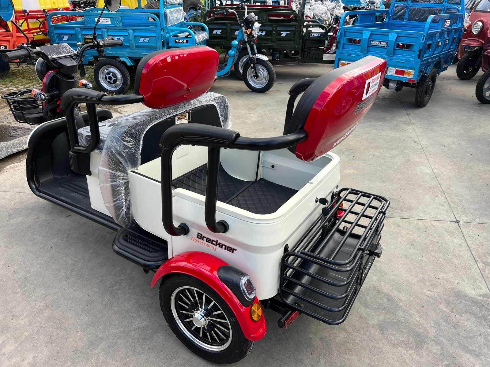 Triciclu electric 1000W Breckner TRAVEL rosu-alb fara permis 60V20Ah 25km/h TRANSPORT GRATUIT - imagine 4