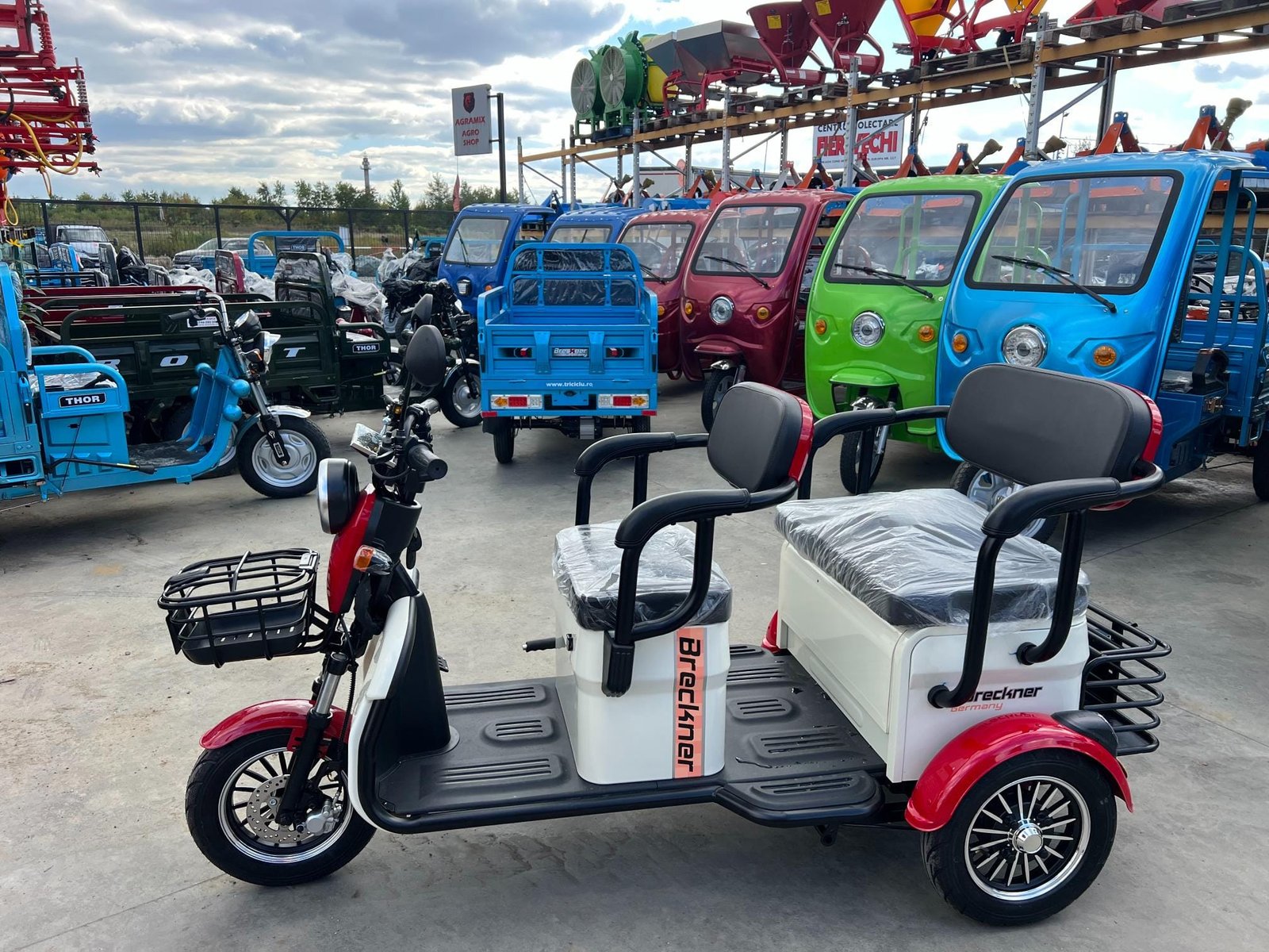 Triciclu electric 1000W Breckner TRAVEL rosu-alb fara permis 60V20Ah 25km/h TRANSPORT GRATUIT - imagine 12