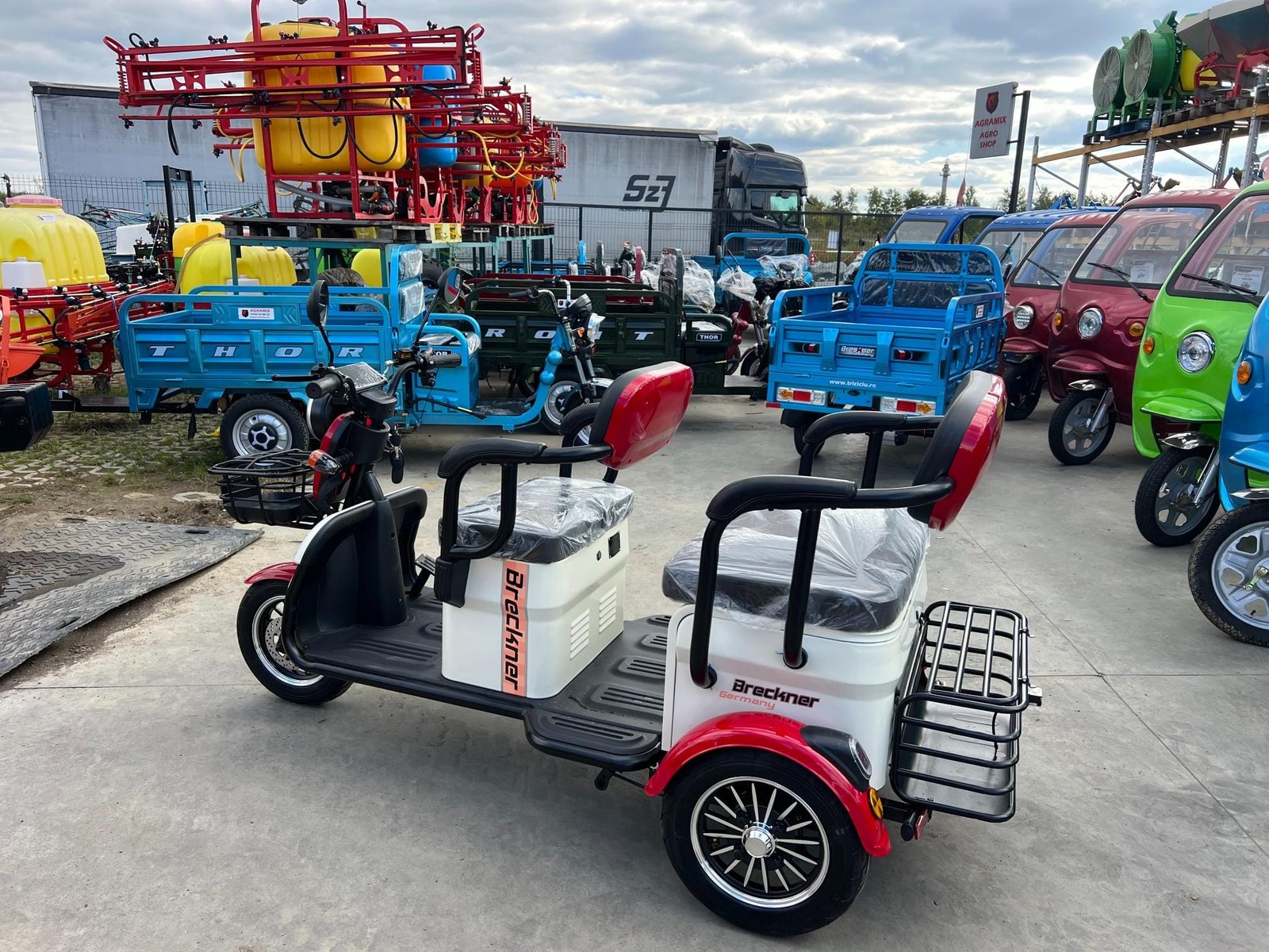 Triciclu electric 1000W Breckner TRAVEL rosu-alb fara permis 60V20Ah 25km/h TRANSPORT GRATUIT - imagine 13